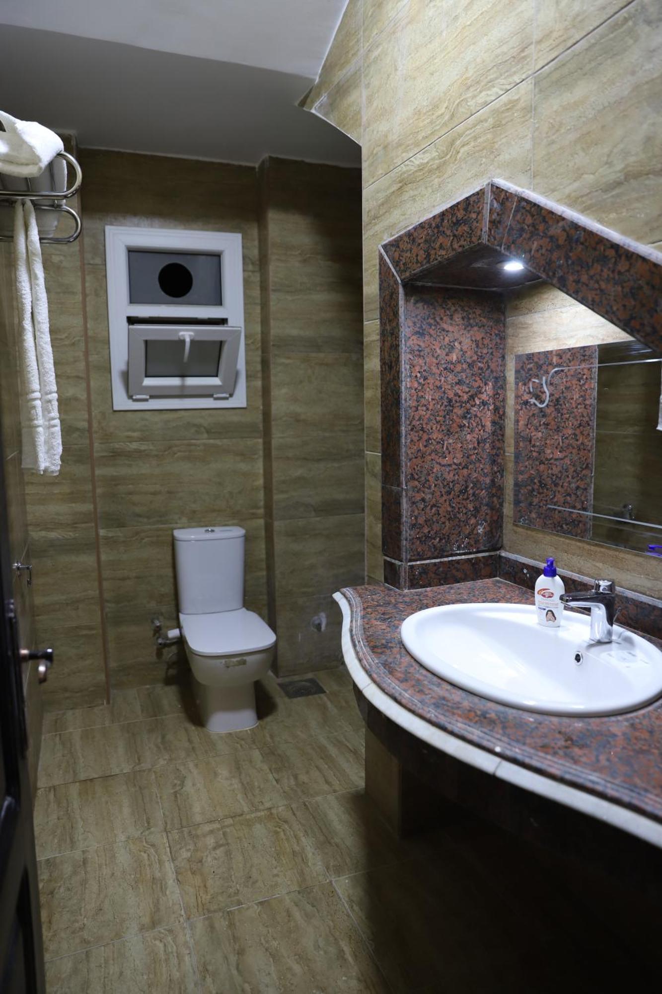 King Khufu Pyramids View Hotel Kafrat al Jabal Экстерьер фото