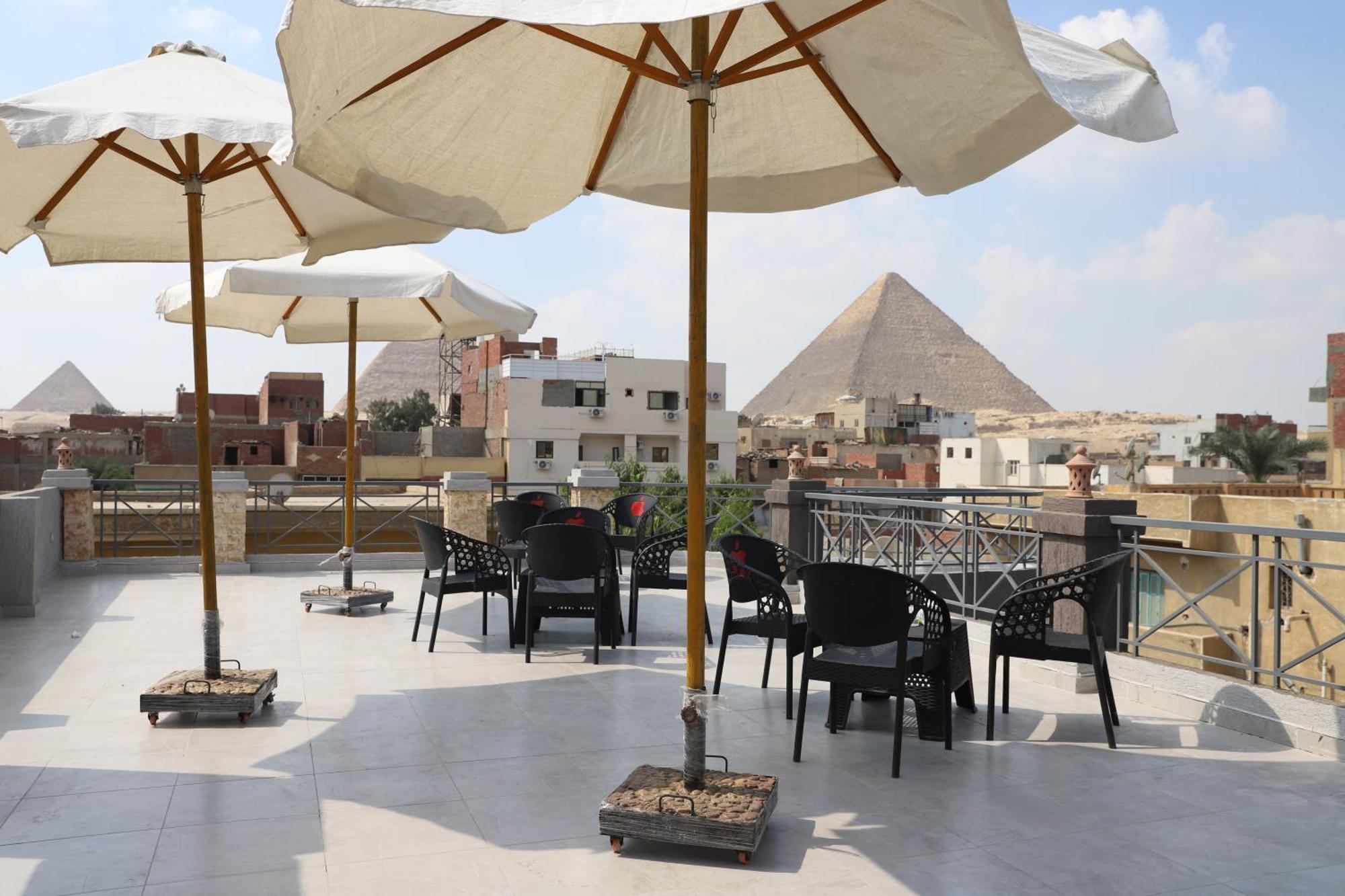 King Khufu Pyramids View Hotel Kafrat al Jabal Экстерьер фото